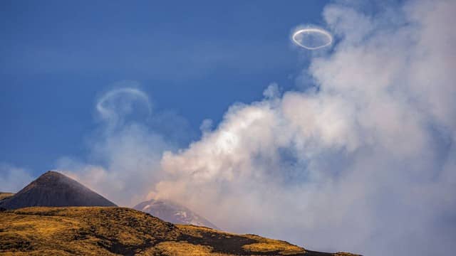 Núi lửa Etna: Bí ẩn về những vòng khói kỳ ảo và lời giải thích của khoa học - Ảnh 4.