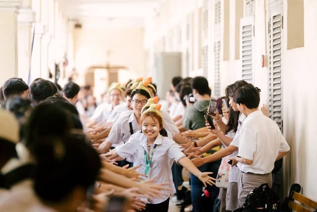 Ngôi trường chuyên đình đám nhất TP.HCM, cựu học sinh toàn cái tên sừng sỏ: Người tổ chức concert ở Singapore, người thành idol Kpop - Ảnh 9.