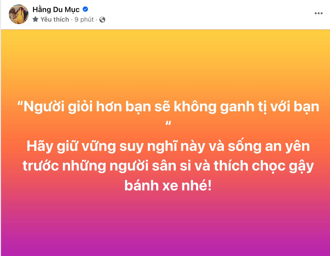 Hằng Du Mục đăng status than thở giữa lúc dính vào nhiều lùm xùm, Quang Linh Vlogs thả ngay bình luận lạ - Ảnh 1.